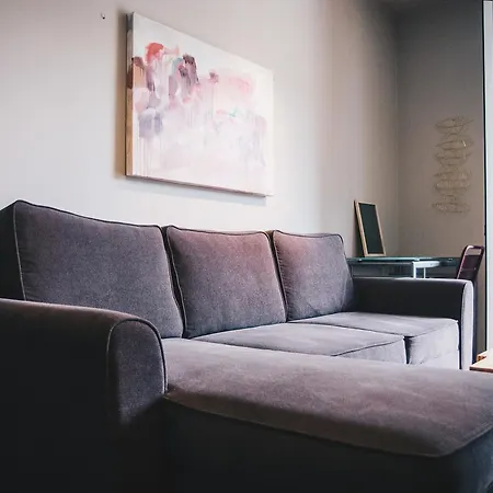 Isozaki By People Apartment